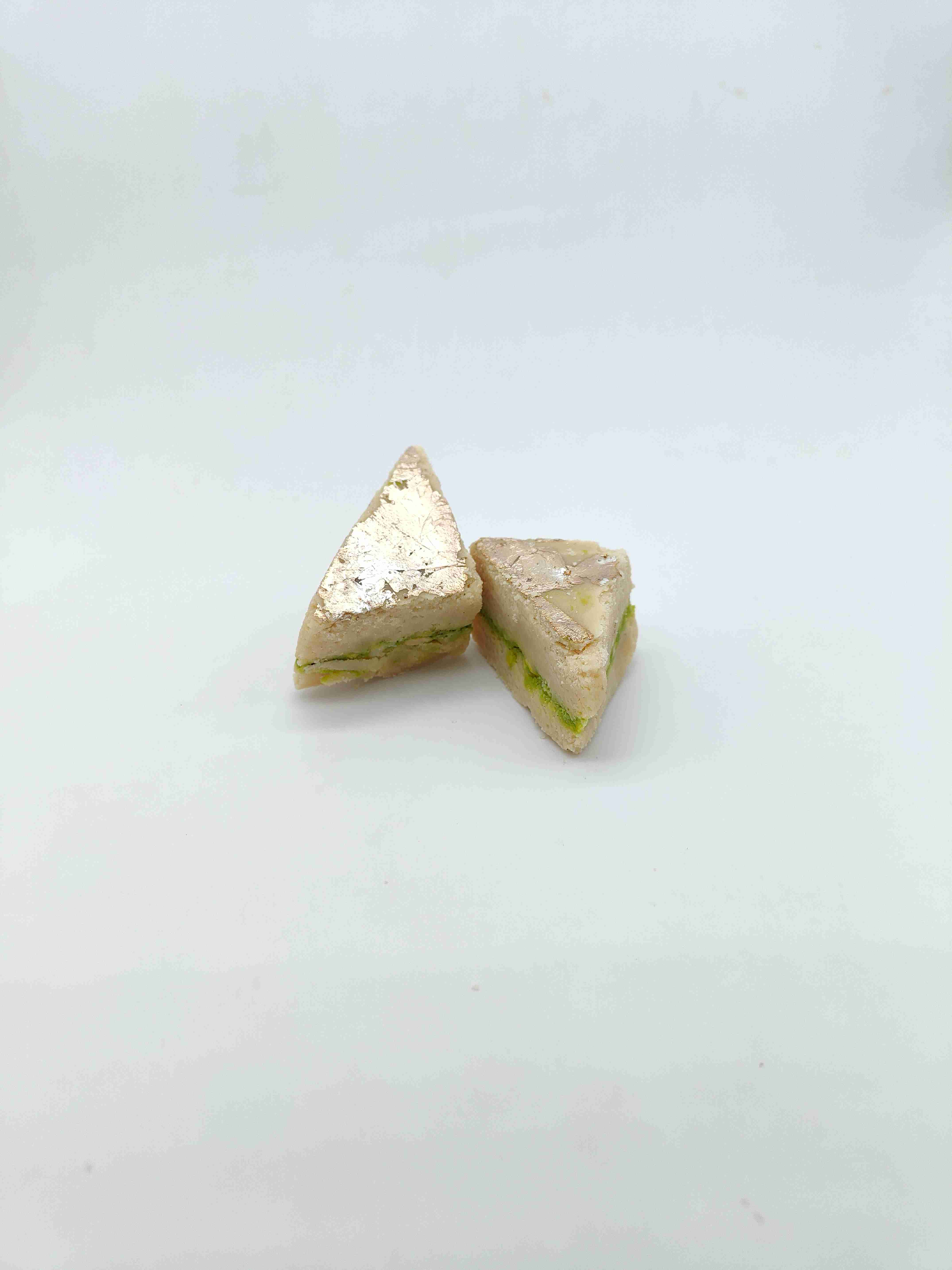 Kaju dryfruit basket